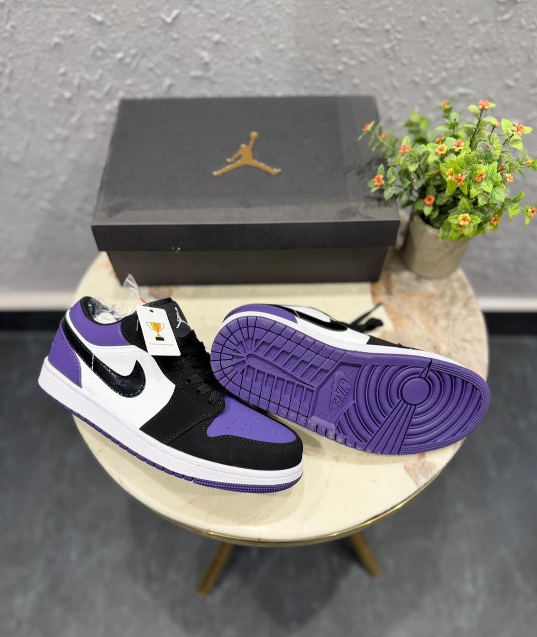 AIR JORDANS RETRO 1 LOW GREY BLACK ORANGE