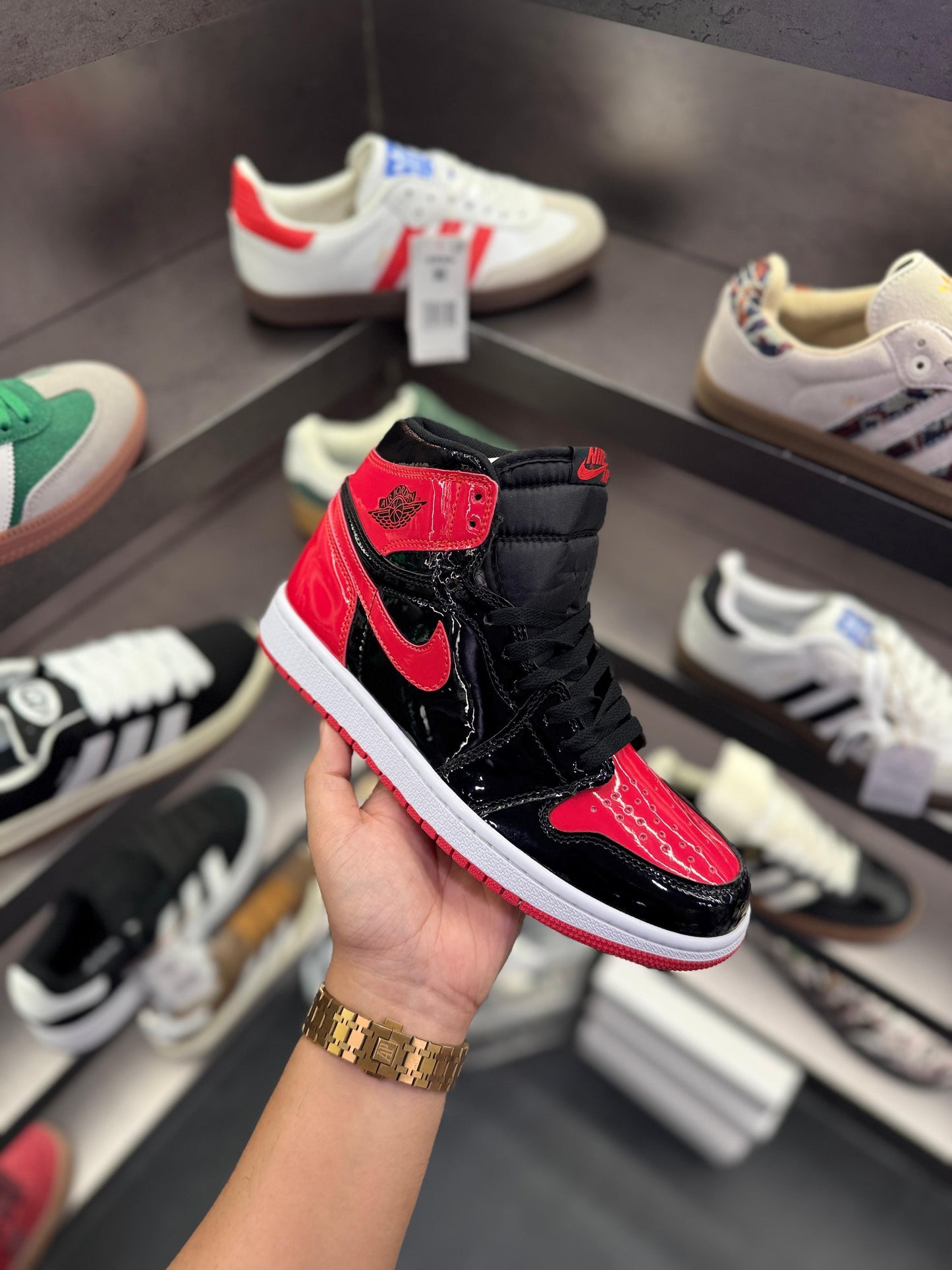 AIR JORDAN 1 HIGH BRED PATENT