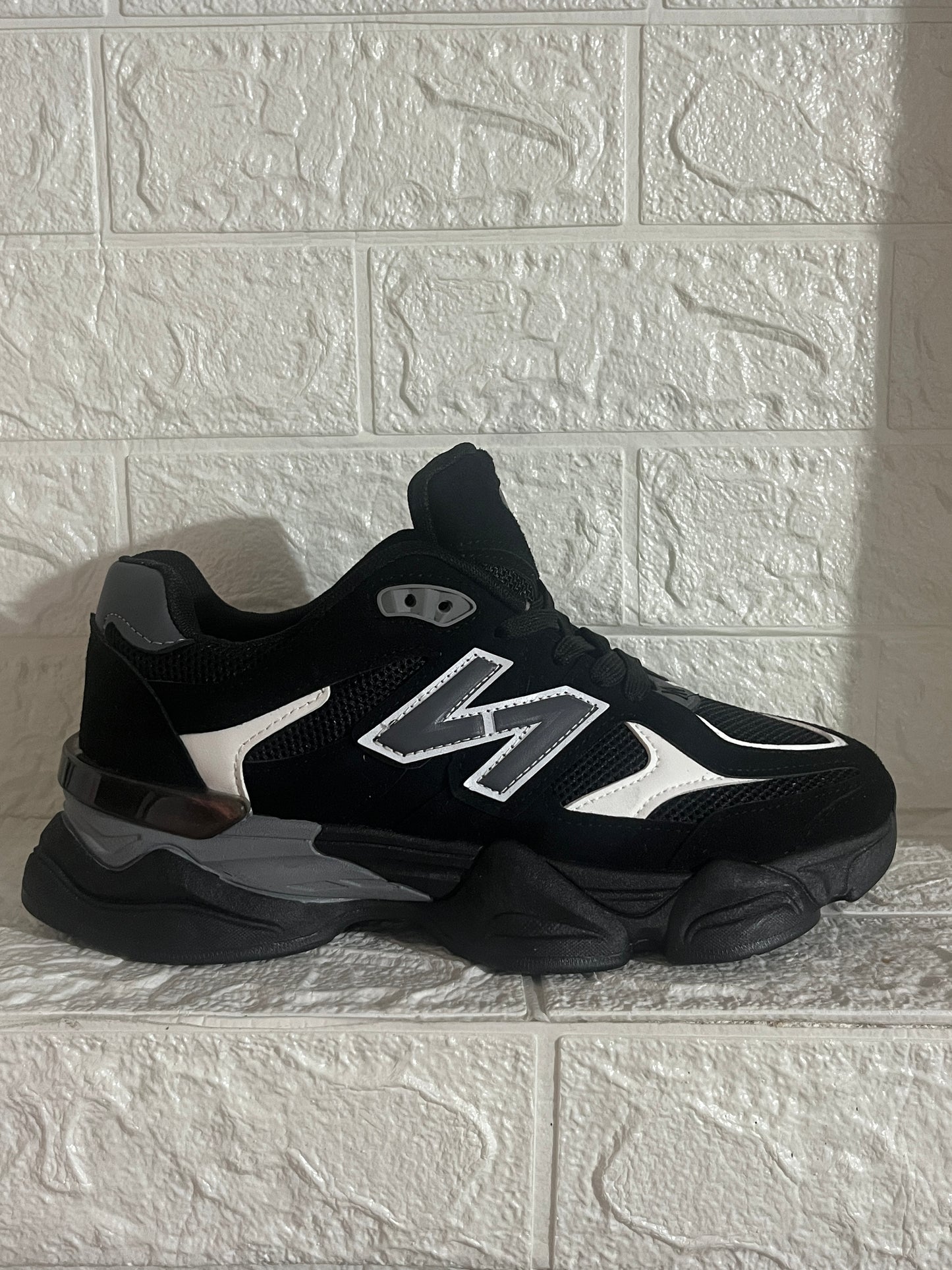 new balance 9060 black