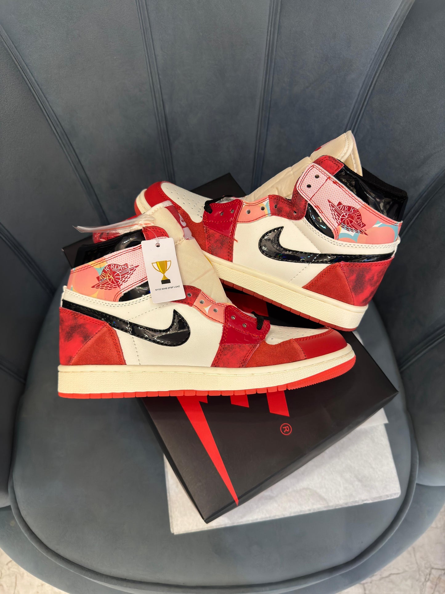 AIR JORDAN RETRO 1 x SPIDERVERSE