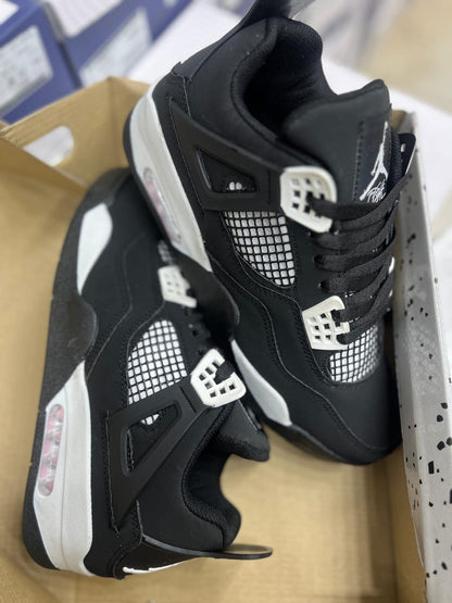 Nike Air Jordan 4 Retro 'White Thunder'