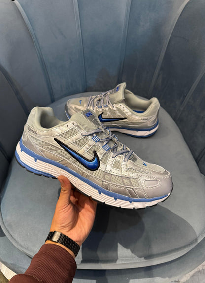 NIKE P-6000 TRAINER METALLIC BLUE