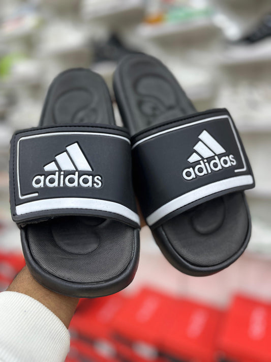 Adidas slipper 7a