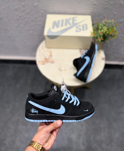 NIKE SB DUNK 2025 STUSSY BLACK SILVER