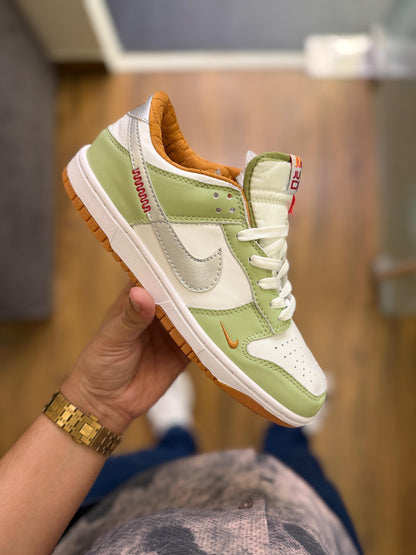 NIKE DUNK YEAR OF THE SNAKE JUST DO IT 2025