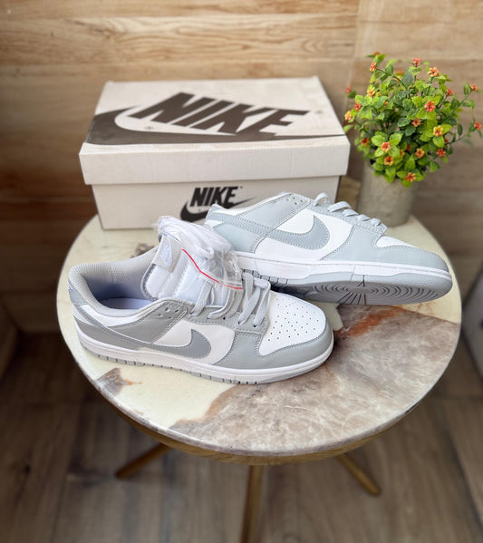 NIKE SB LOW DUNK GREY
