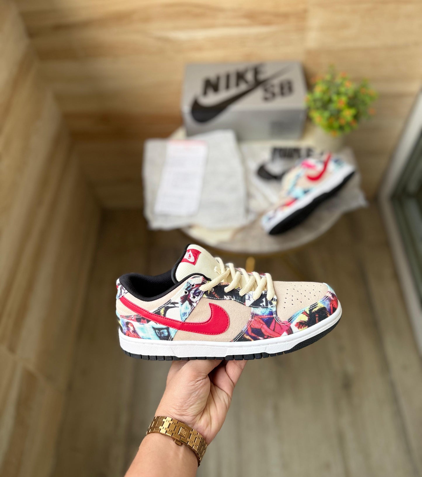 NIKE SB DUNK LOW PARIS