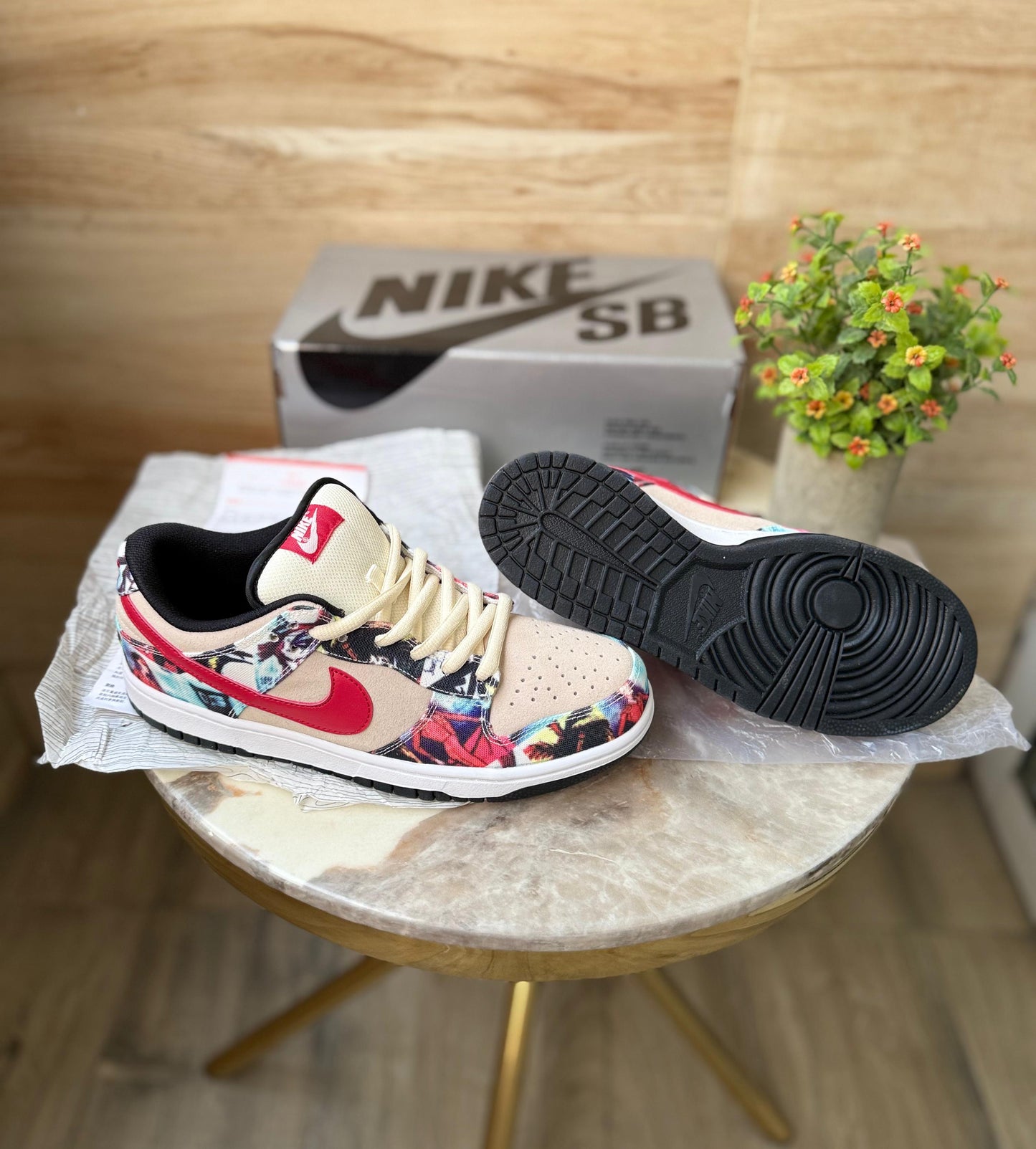 NIKE SB DUNK LOW PARIS