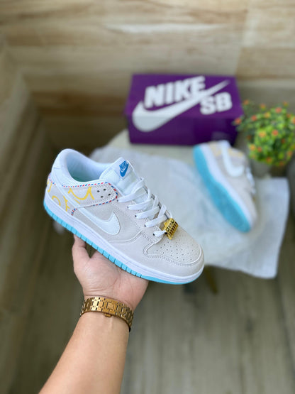 NIKE SB DUNK LOW BARBER