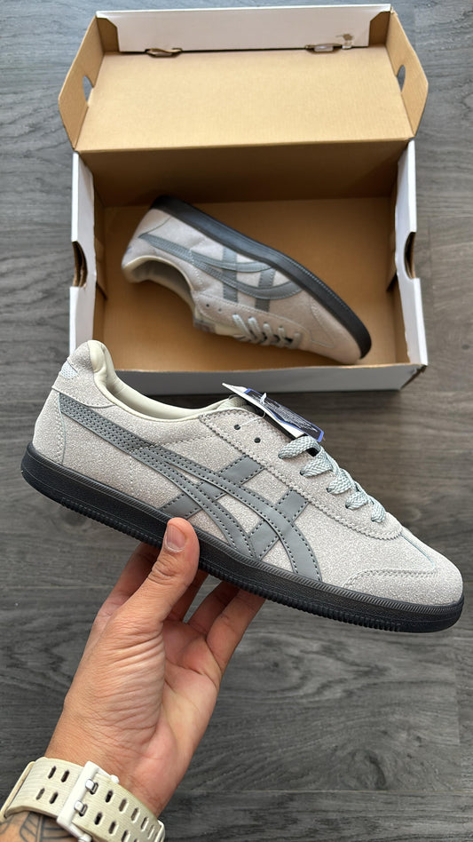 ONITSUKA TIGER TOKUTEN