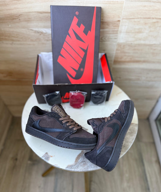 AIR JORDAN X TRAVIS SCOTT 1 LOW OG SP ‘VELVET BROWN
