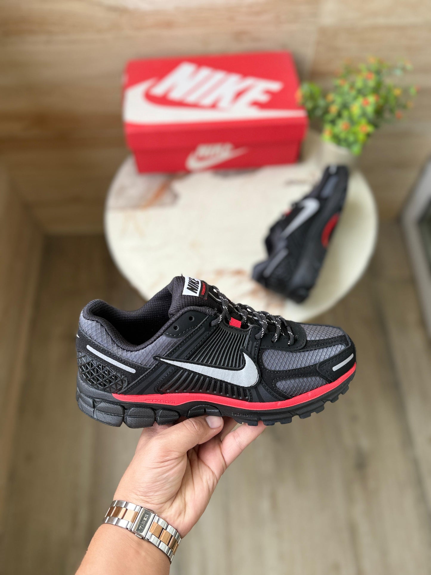 NIKE ZOOM VOMERO BRED SPIDER-MAN