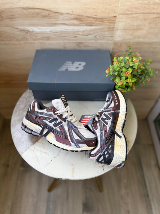 NEW BALANCE 1906 GREY GOLD