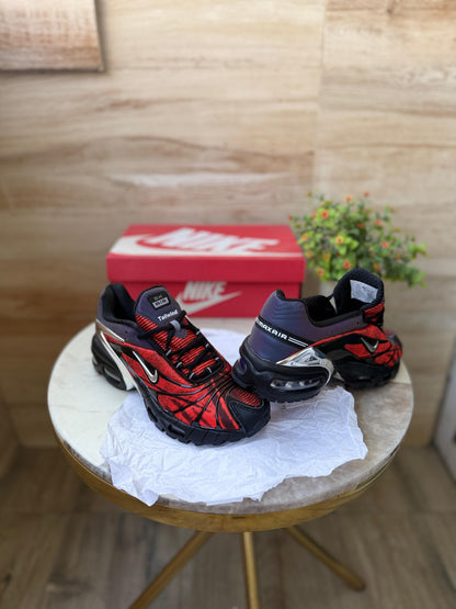 NIKE AIRMAX TAILWIND TN PLUS  RED