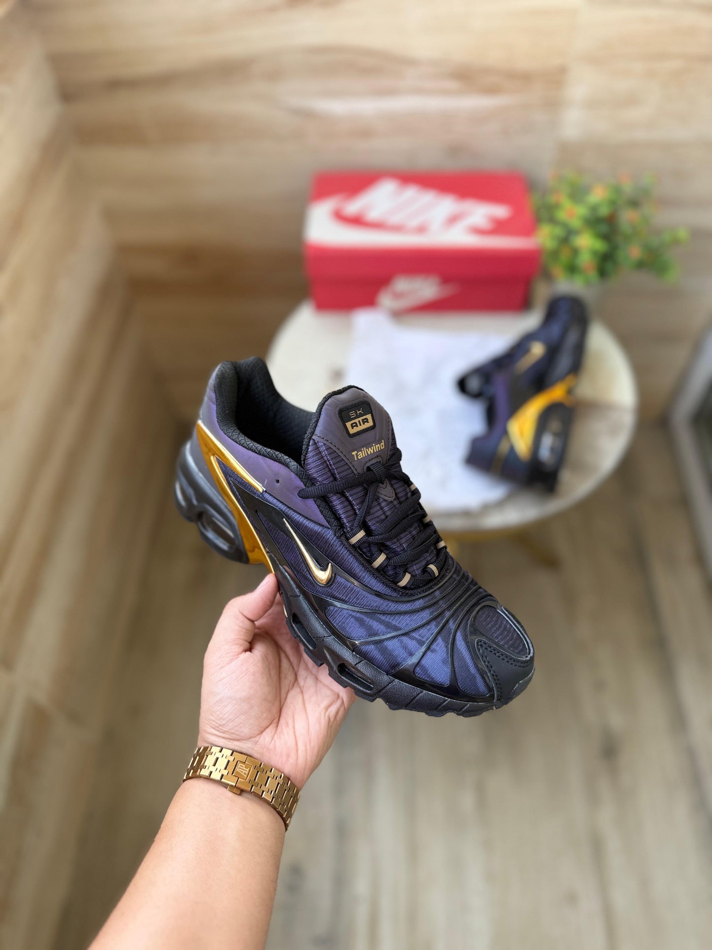 NIKE AIRMAX TAILWIND TN PLUS
