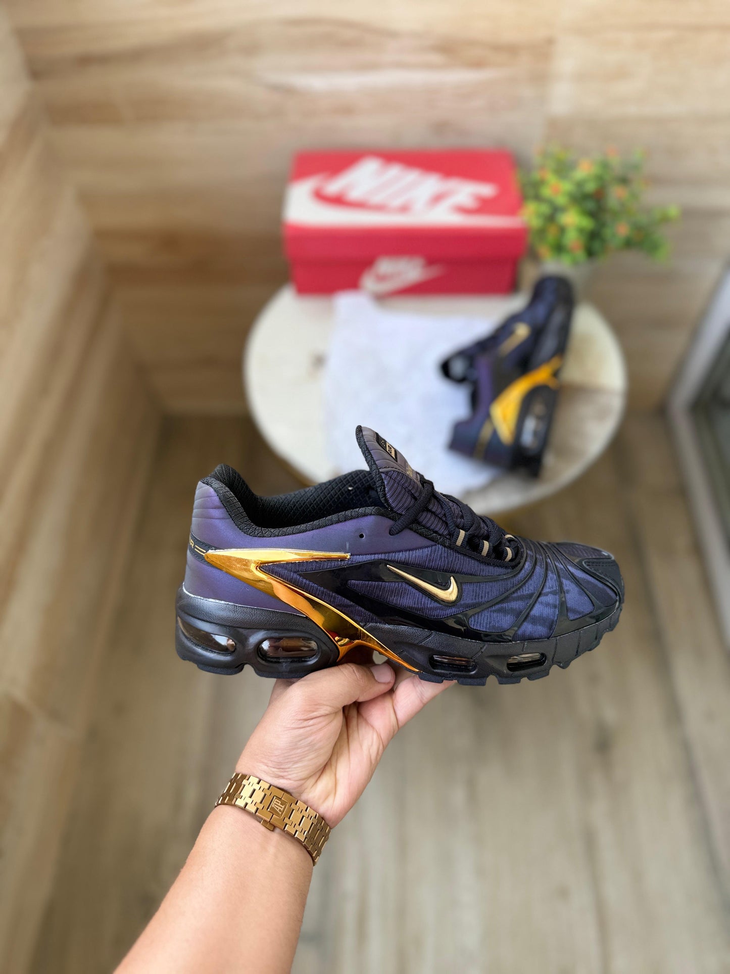 NIKE AIRMAX TAILWIND TN PLUS