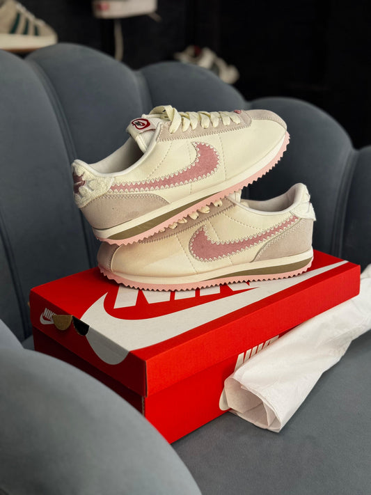 NIKE CORTEZ VALENTINE