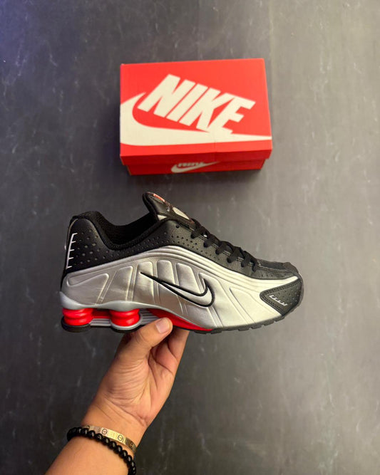 NIKE SHOX SILVER BLACK RED