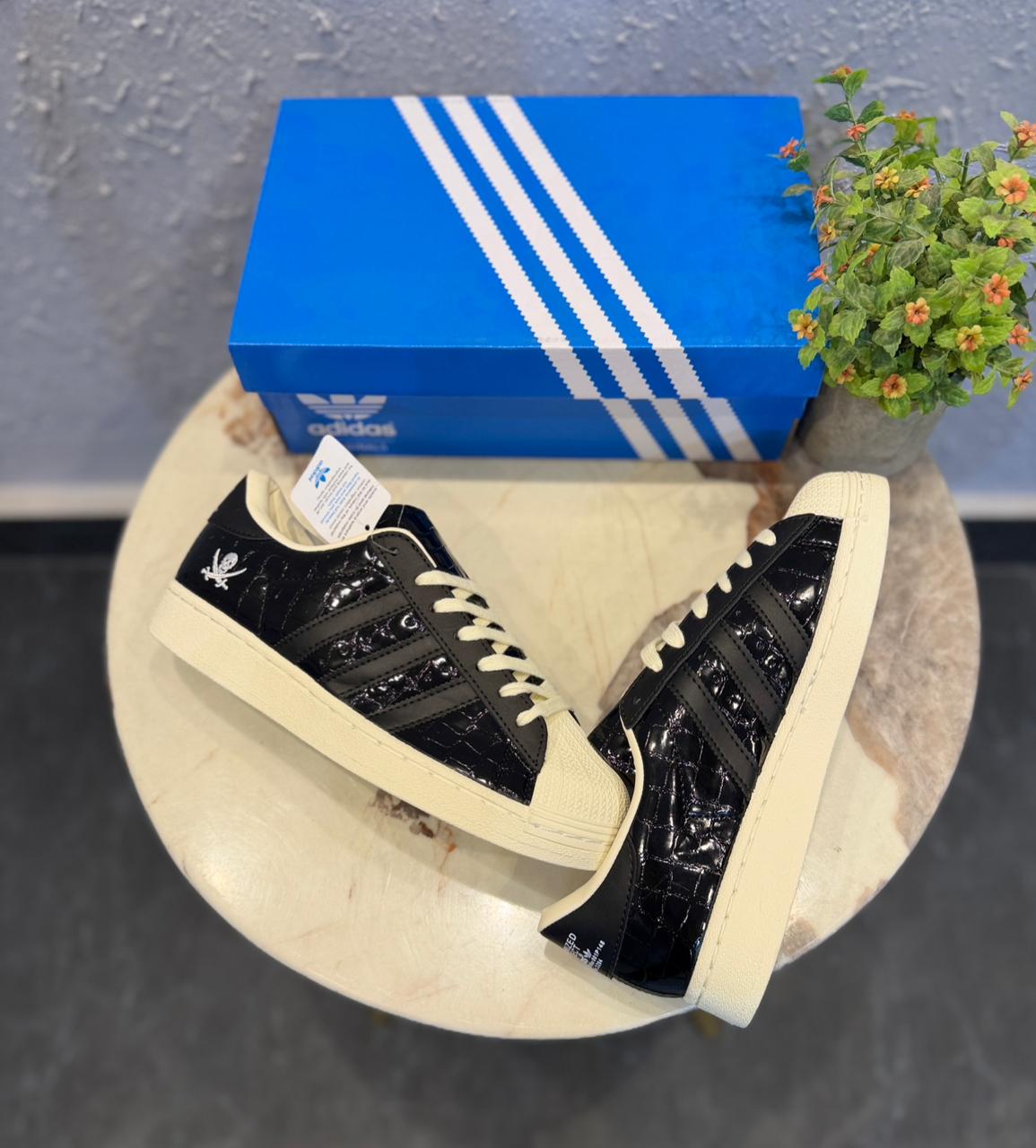 ADIDAS ORIGINAL SUPERSTAR DANGER