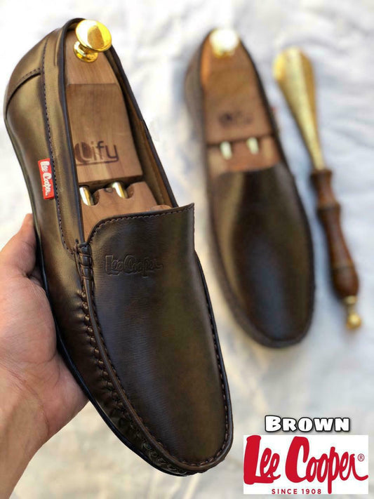 Buy 999/- one shoe get another one free✅📦