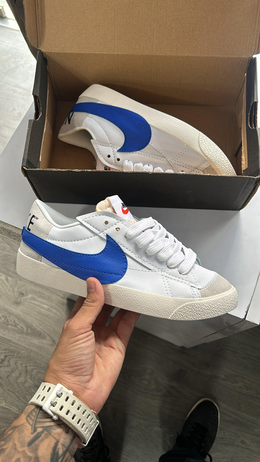 NIKE BLAZER LOW ANKLE