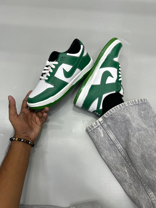 NIKE DUNK