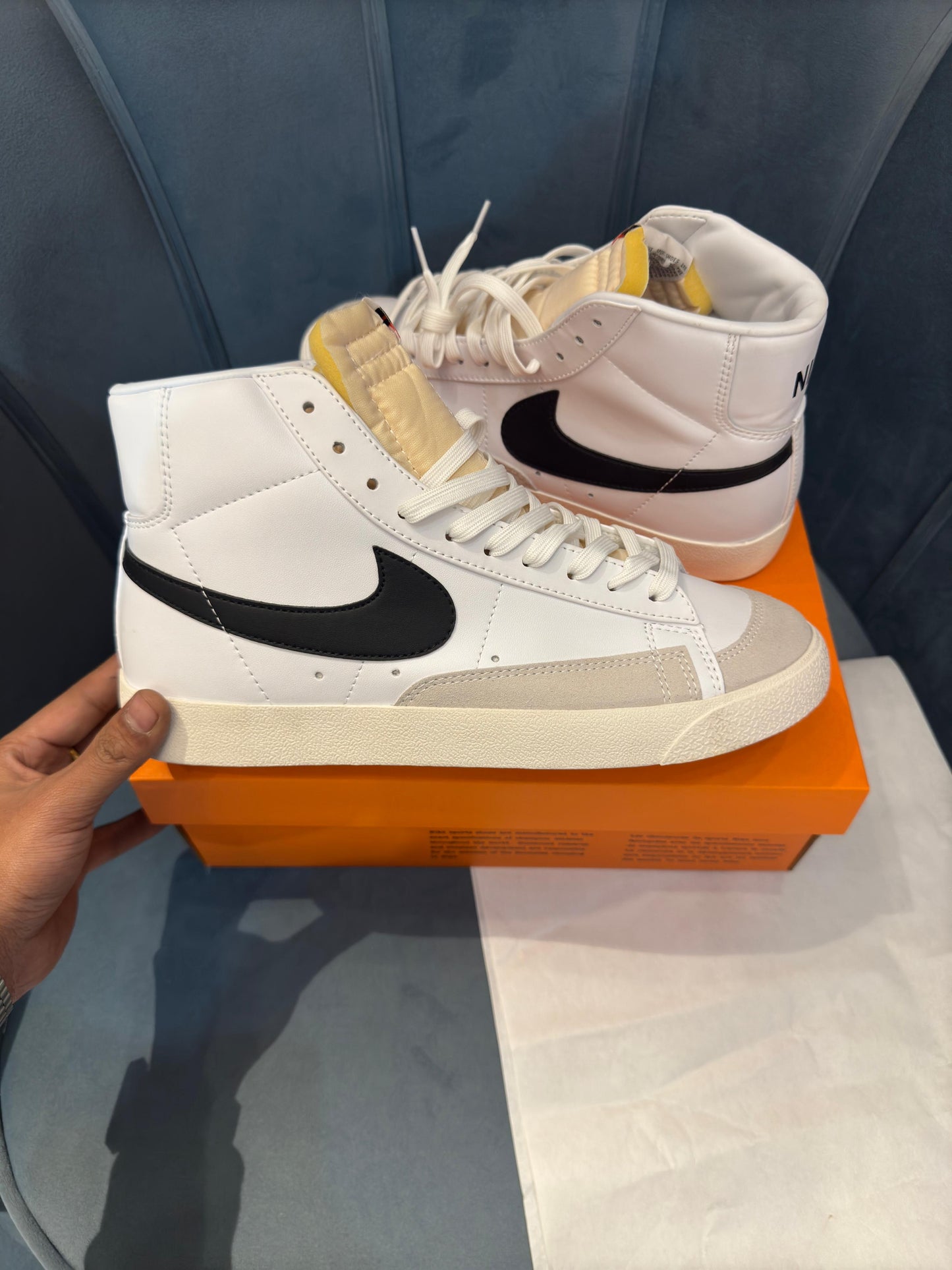NIKE BLAZER MID 77 VINTAGE