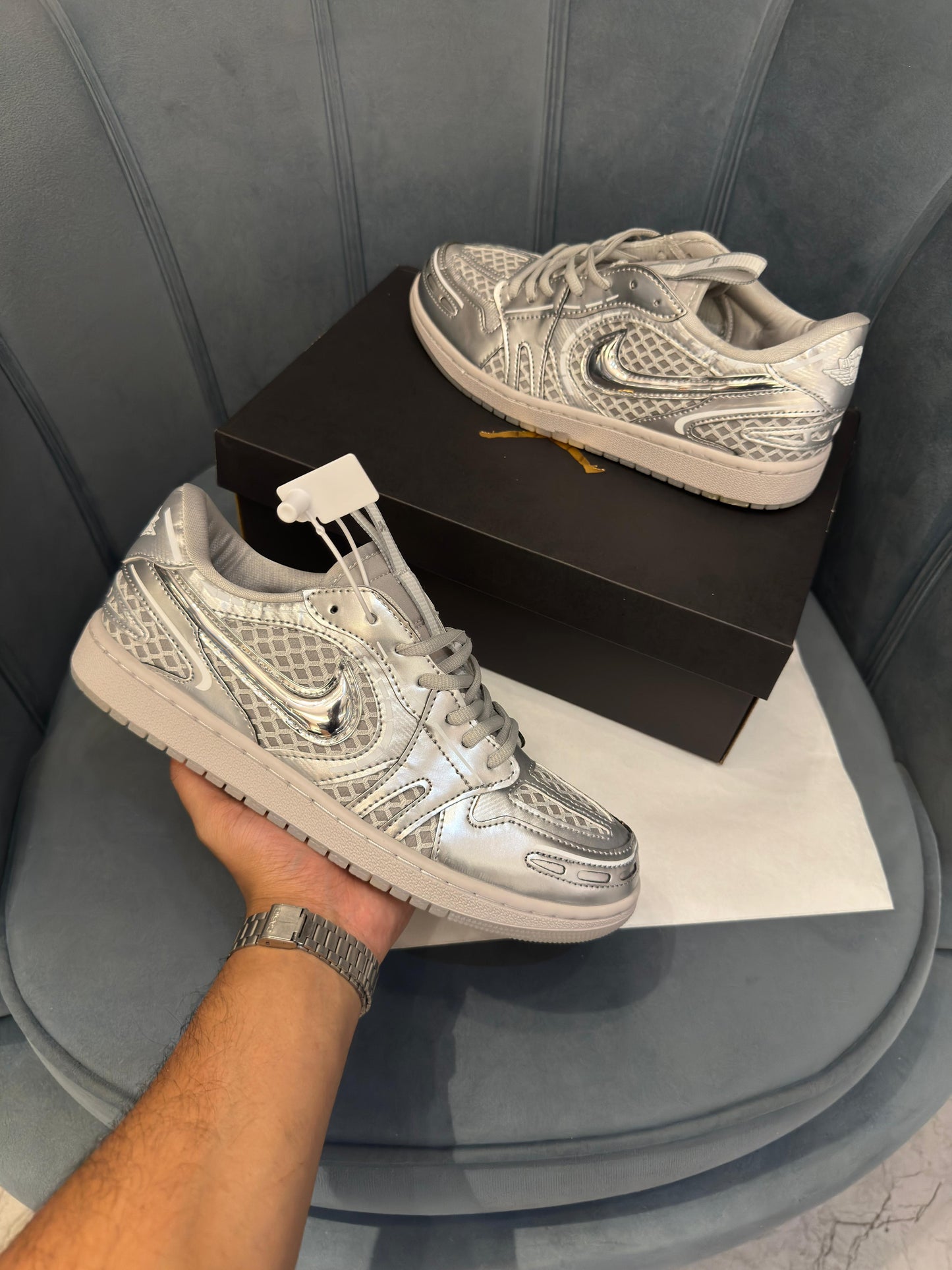 Jordan 1 Low Method Of Make V3  Metallic Silver
