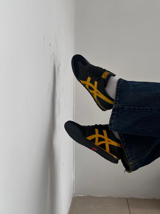 tiger black and yellow