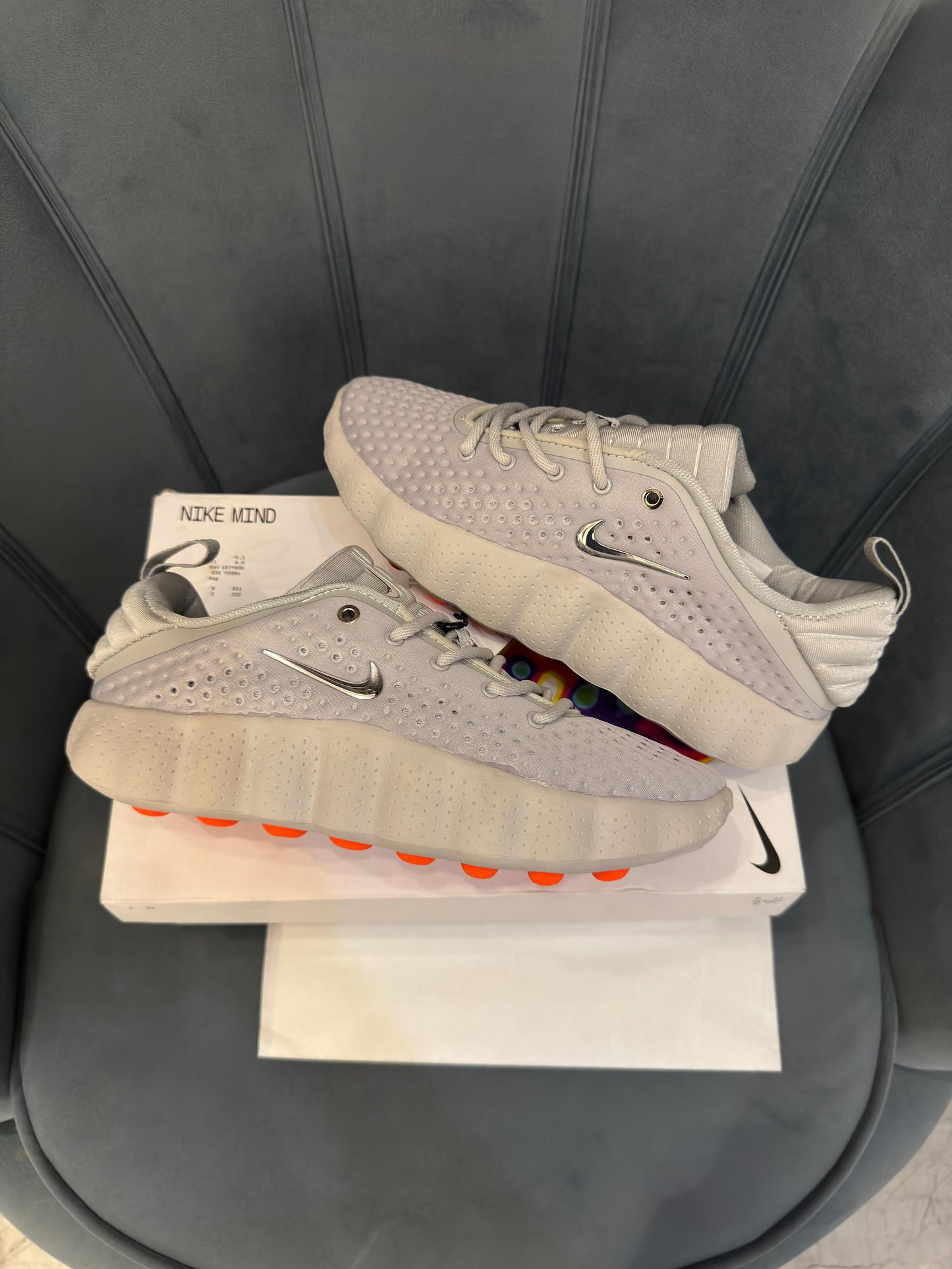 NIKE MIND 002