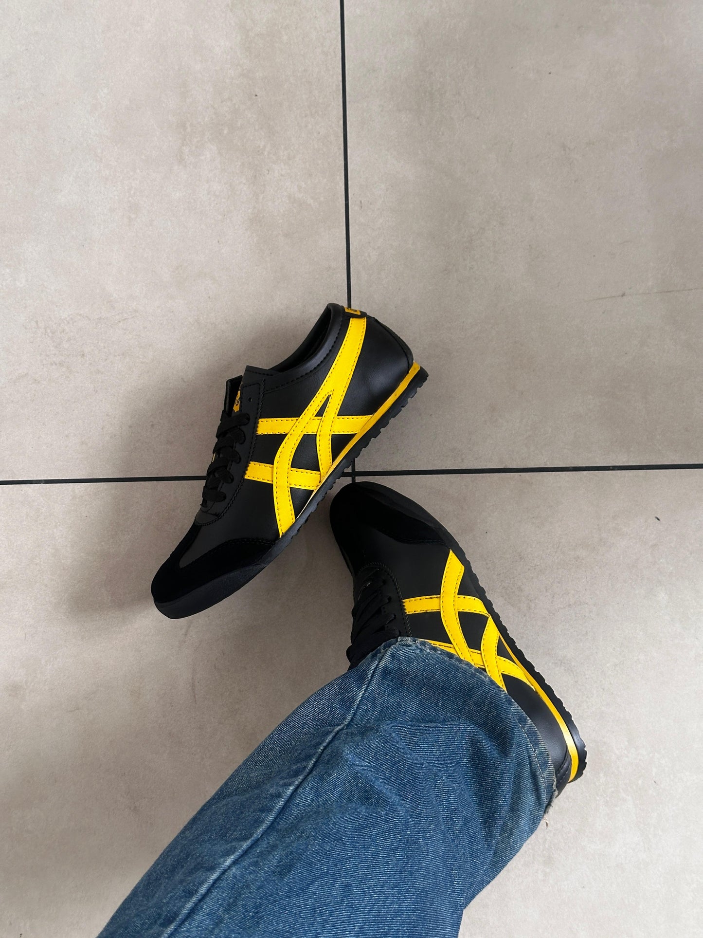 tiger black and yellow