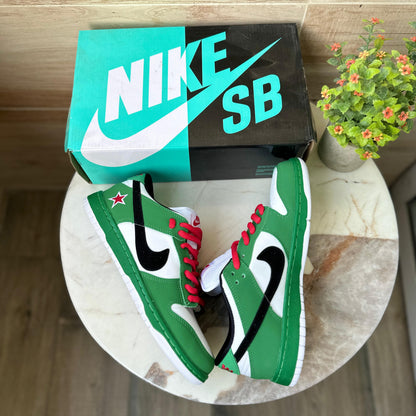 NIKE SB DUNK HEINEKEN